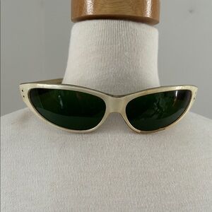 Vintage 1950’s Cat Eye Mother of Pearl Acetate Sunglasses